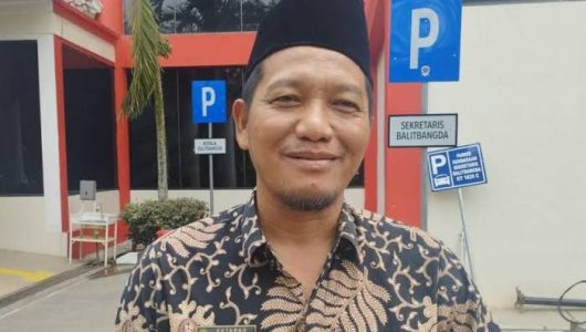 Kepala Desa Sumber Sari, Sutarno. Foto Istimewa