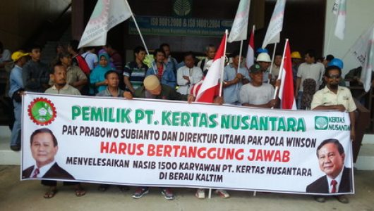 Aksi demo PT Kertas Nusantara