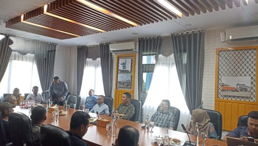 Wali Kota Samarinda Andi Harun kunjungi lokasi pembangunan pelabuhan baru. Foto istimewa