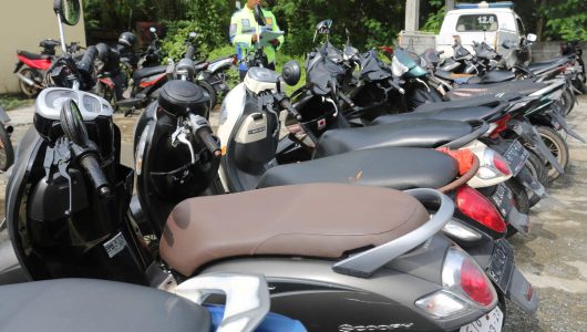 Penindakan sepeda motor balap liar oleh polisi. Foto istimewa