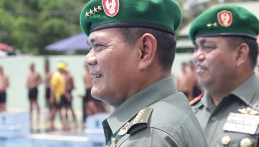 Kasad dan Pangdam Mulawarman
