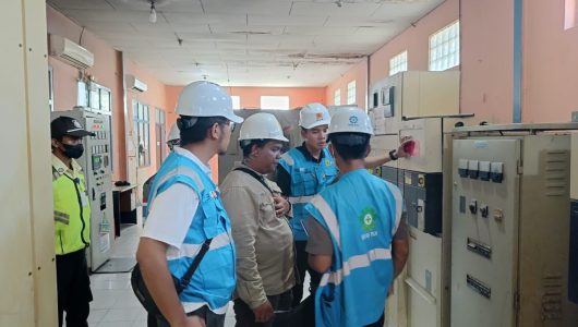 Personel PT PLN UID Kaltimra. Foto PLN