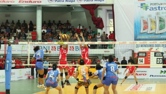 Tim voli putri Pertamina menundukan tim Valeria di Proliga Balikpapan