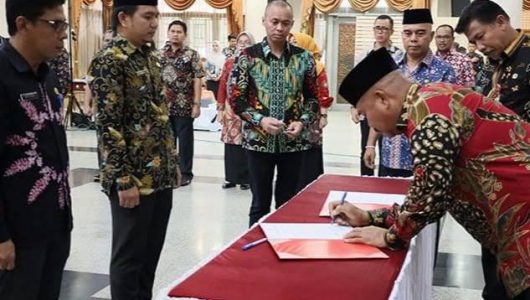 Suasana pelantikan 32 PNS di Kukar. Foto Istimewa