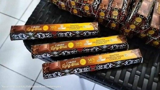 Desa Loh Sumber Jalankan Program Senin Peduli Bersama Pendidikan