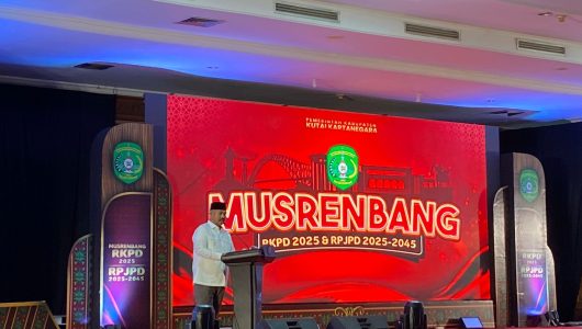 Bupati Kukar, Saat menyampaikan arahannya di Musrenbang RKPD 2025 dan RPJPD 2025-2045 (Istimewa)