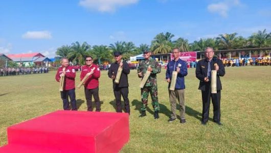 Suasana apel pelaksanaan BBGRM di Lapangan Sepak Bola Desa Kembang Janggut. Foto Istimewa