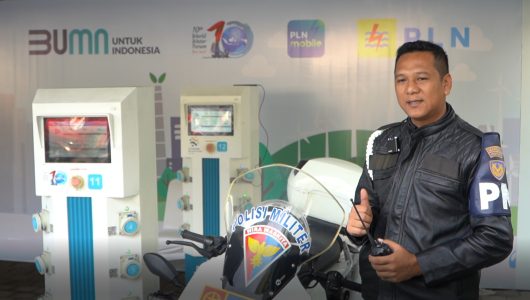 Salah seorang pengguna motor listrik yang bertugas mengawal delegasi dari Negara Kazakhstan, Hairul Usman mengapresiasi kesiagaan petugas PLN dalam mengoperasikan EV Charger sepanjang perhelatan KTT WWF