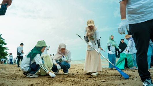 PT PLN (Persero) Unit Induk Distribusi Kalimantan Timur dan Kalimantan Utara (PLN UID Kaltimra) menggelar aksi bersih pantai bertajuk Zero Waste Warriors 2025, Kamis (12/6/2025). Foto PLN