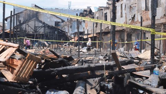 Ratusan los di Pasar Segiri Samarinda hangus terbakar, Kamis (26/3/2026). Foto istimewa